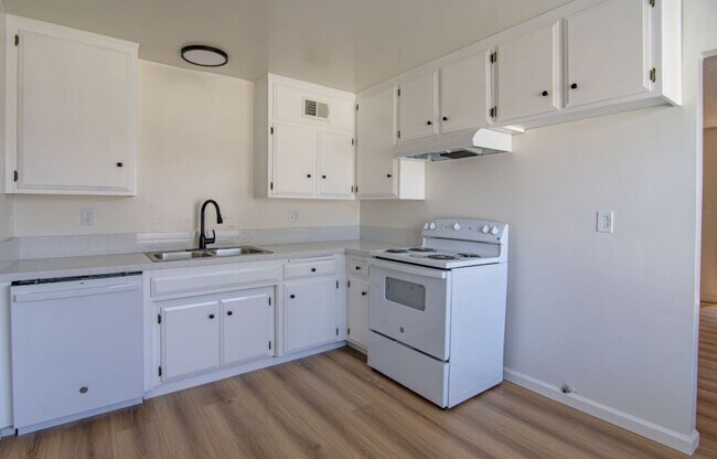 Foto del edificio - 2608 Ashe Rd