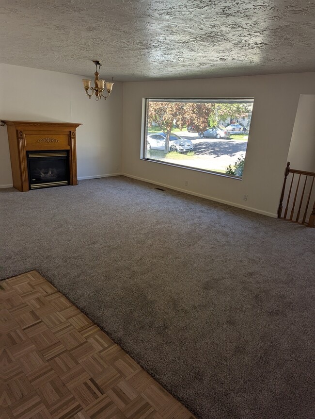 Building Photo - 129 N 100 W