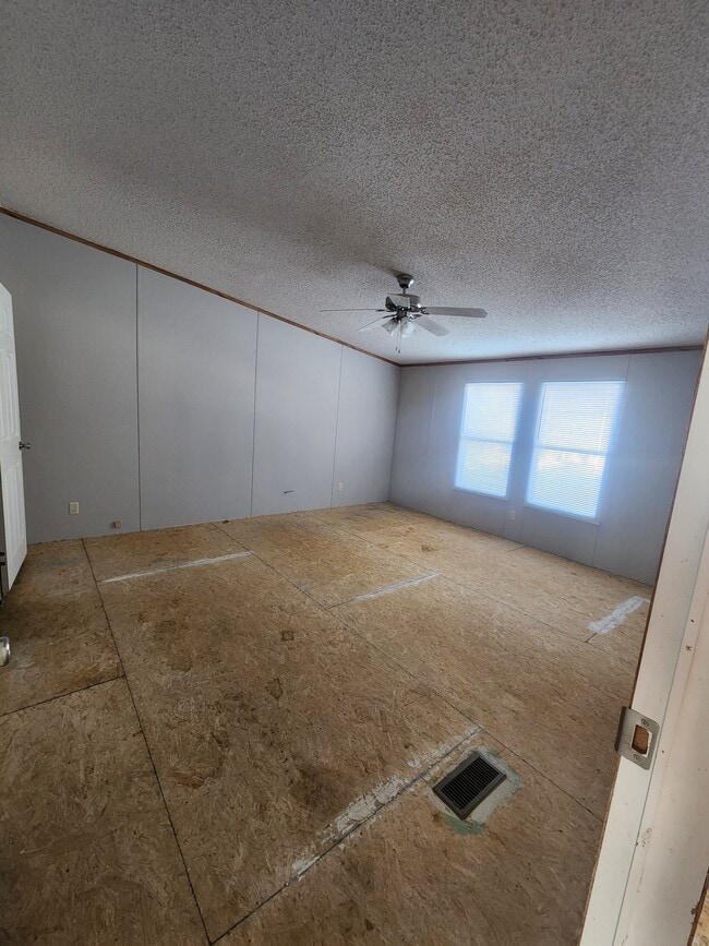 Building Photo - 608 N Billy Bryan St