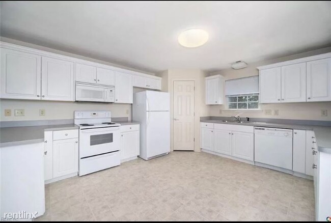 Building Photo - 2557 Oconee Ave