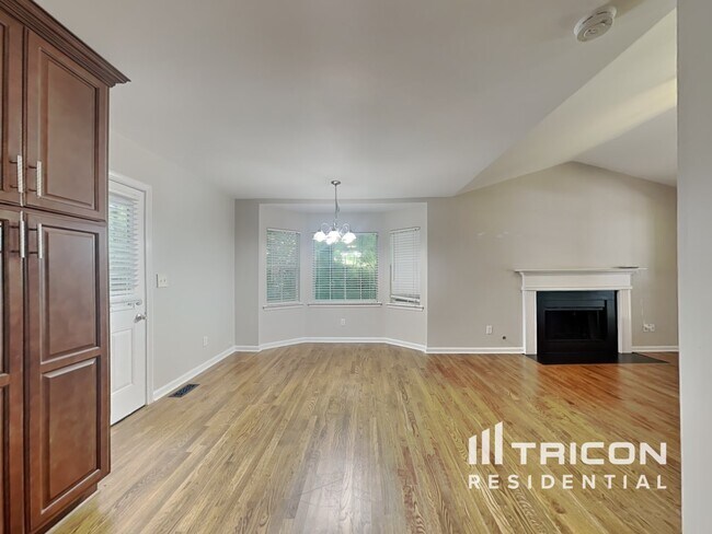 Foto del edificio - 4234 Winding Trail Way