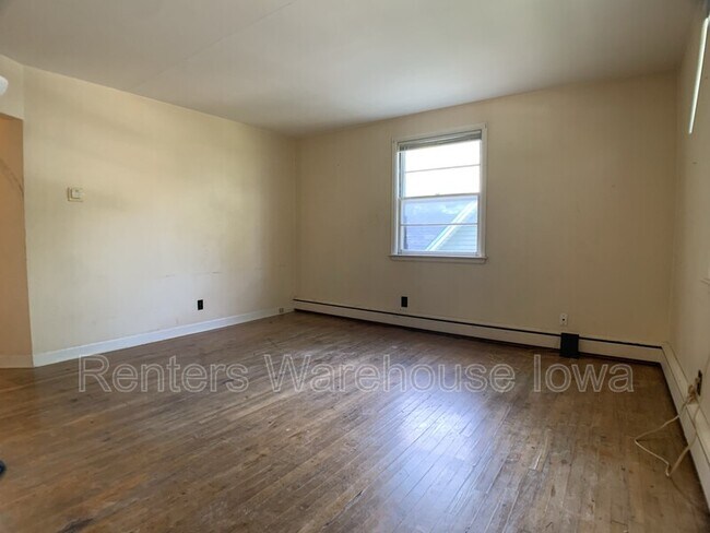 Building Photo - 1120 23rd St