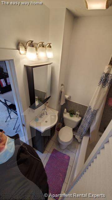 Building Photo - BIG! - Laundry - Roof Deck - Union/ Inman ...