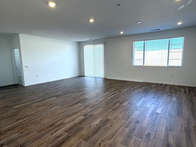 Building Photo - Highly Sought After Menifee Single Story-Just In Time for Summer