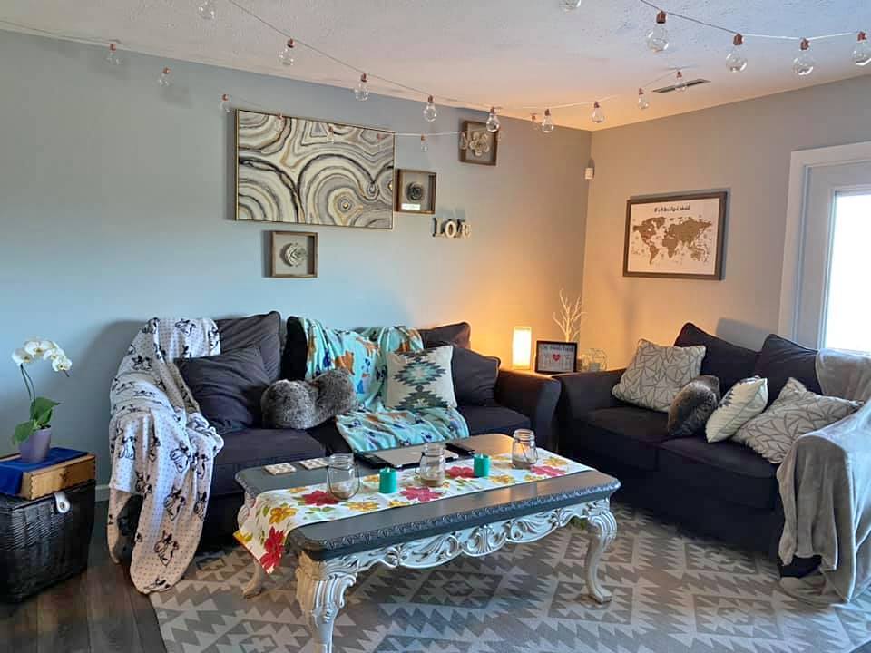 Living Area - 1240 Van Voorhis Rd