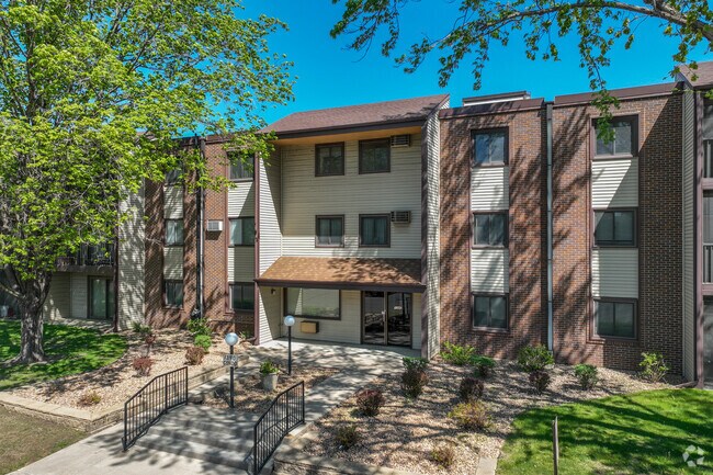 Entrance - 1340 9th Ave S