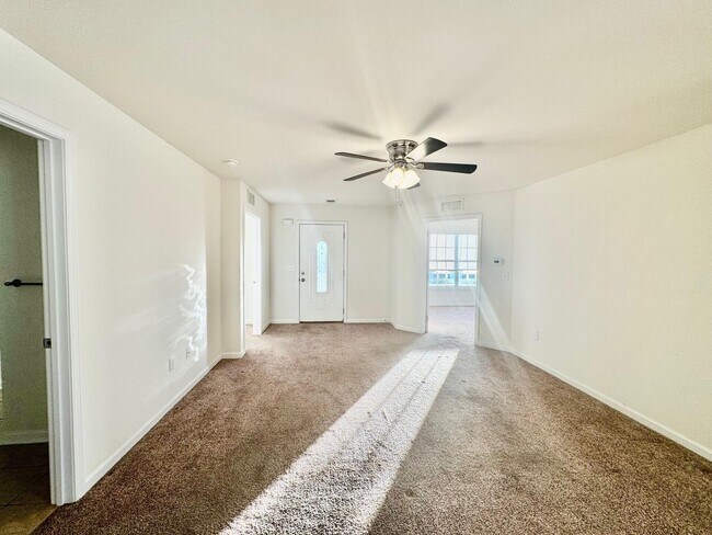 Foto del edificio - 508 Regency Cir