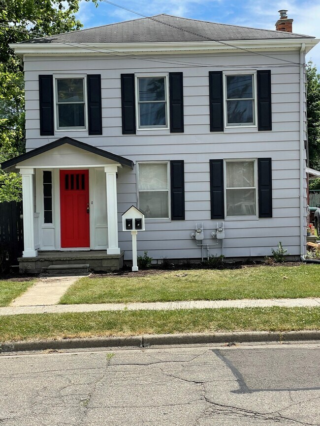 Building Photo - 236 Hurd St