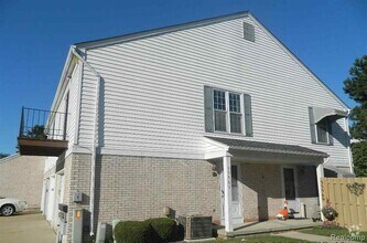 Building Photo - 35565 Stillmeadow Ln
