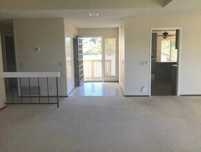 Building Photo - 8376 Riesling Way