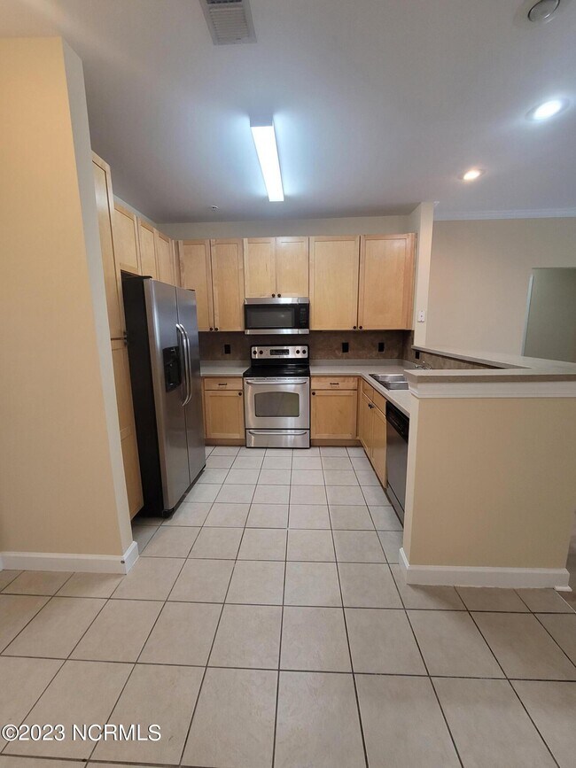 Building Photo - 1500 Cadfel Ct
