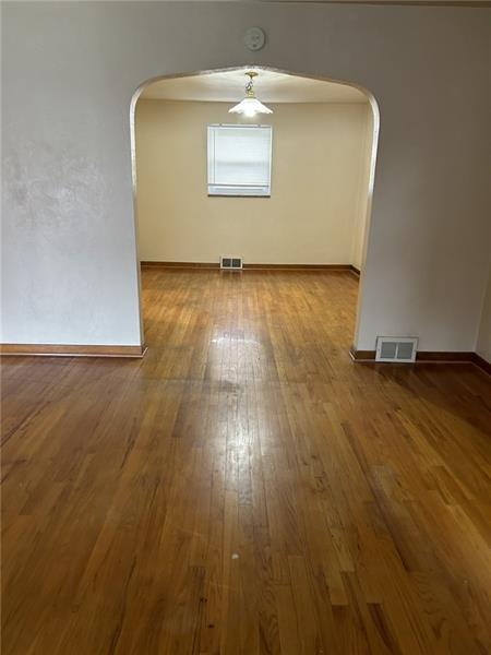 Building Photo - 800 Greenfield Ave