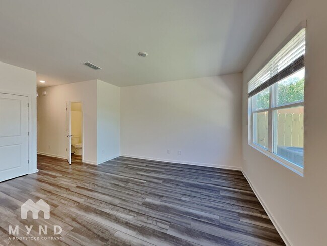 Foto del edificio - 3569 Bluebird Ct