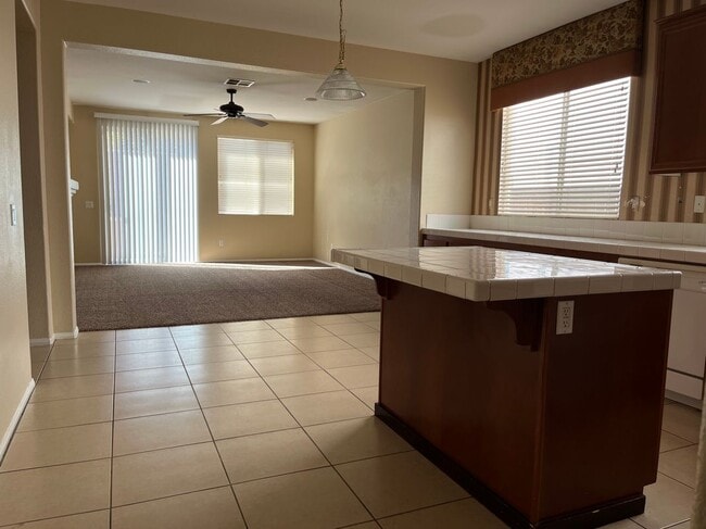 Foto del edificio - 9364 Field Stone Ave