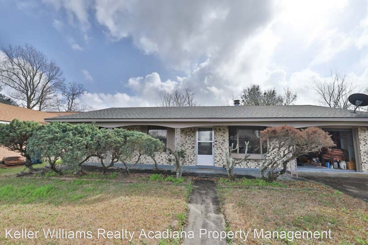 Primary Photo - 3 br, 2 bath House - 401 Strasbourg Dr.