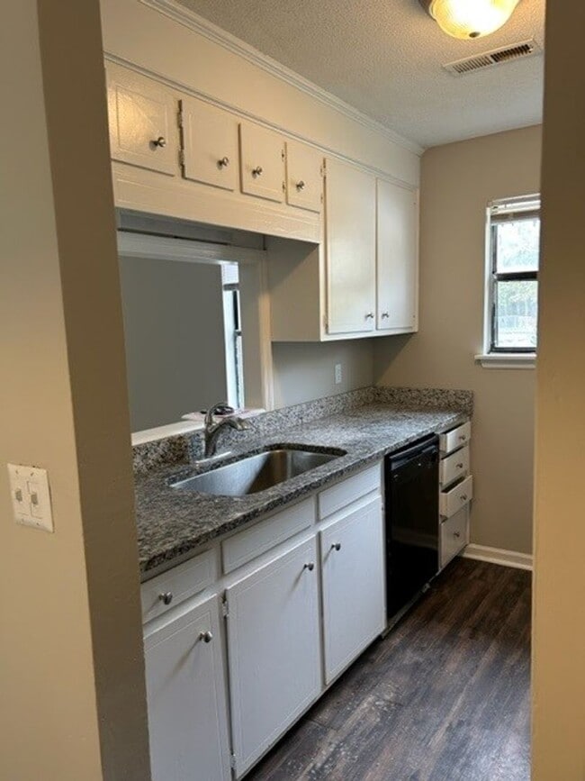 Building Photo - 358 A-B Dorchester Manor