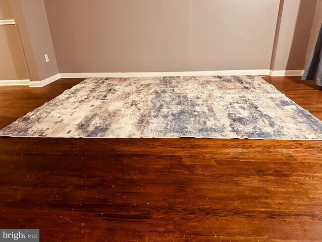 Foto del edificio - 2111 Vailthorn Rd