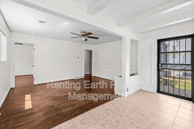 Building Photo - 6724 2nd Ave S