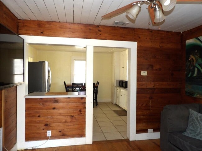 Foto del edificio - 459 E Commerce St