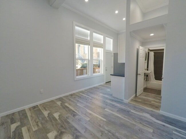 Photo - 518 7th Street --11 Apartment