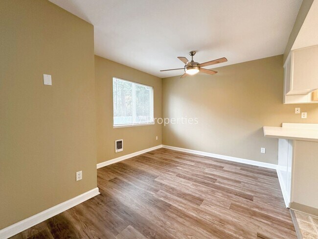 Foto del edificio - Beautiful 2 BD | 2 BA Condo w/ Amenities- ...