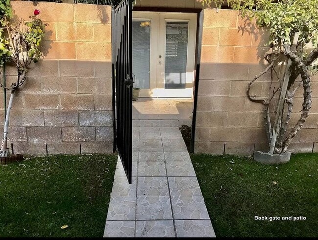 Building Photo - SW Beautiful Apartment for Rent