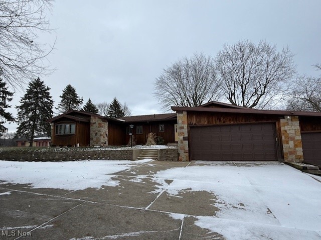 Building Photo - 1590 N Crater Ave