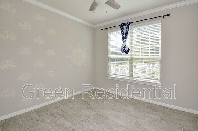 Foto del edificio - 24918 Meadowthorn Crest Ln
