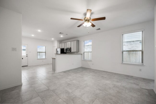 Foto del edificio - 23114 True Fortune Dr