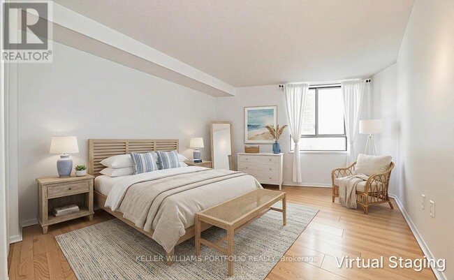Building Photo - 270 Queens Quay W