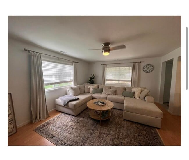 Foto del edificio - 42514 Hammill Ln