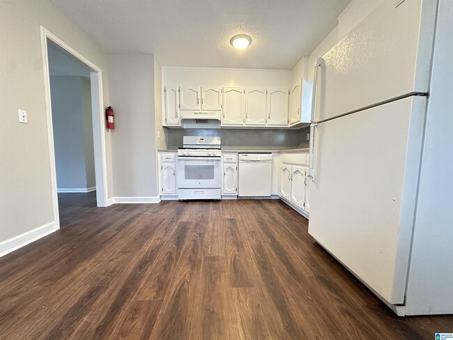 Building Photo - 1524 7th St NW