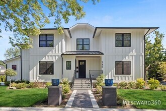 Building Photo - 240 S Brainard Ave