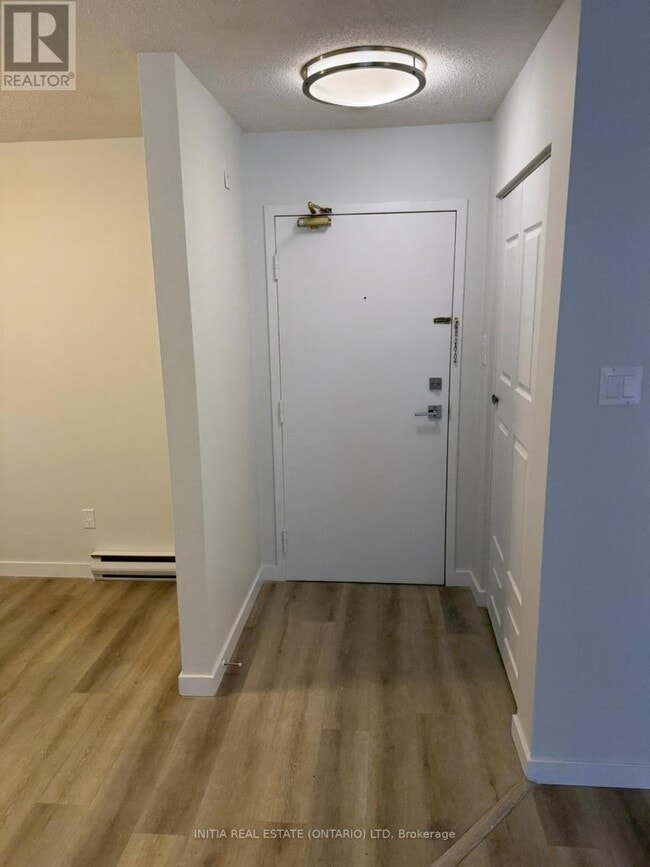 Photo du bâtiment - 9 Jacksway Crescent