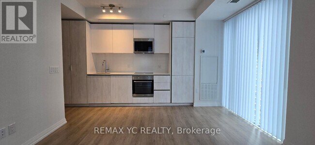 Photo du bâtiment - 8 Widmer St