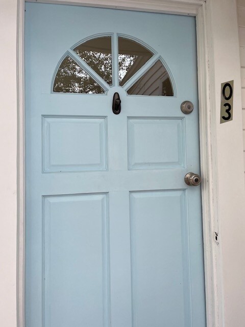 Exterior - 301 W Doyle St