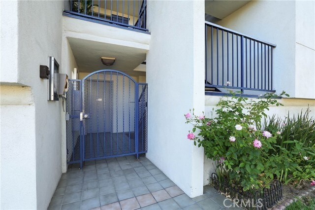 Building Photo - 285 S Sierra Madre Blvd
