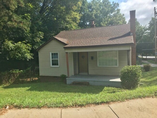 Foto del edificio - This adorable  2 Bedroom 1 bath home on Glenwood Drive