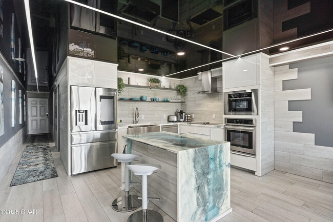 Foto del edificio - 8743 Thomas Dr