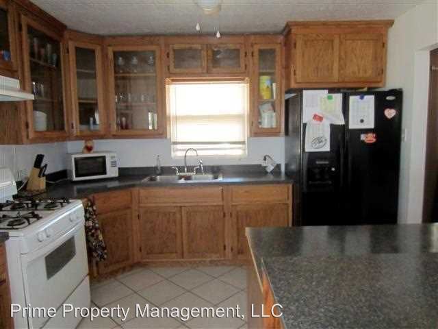 Building Photo - 2912 Virginia Ave