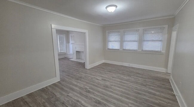 Building Photo - 2805 S Jennings Ave