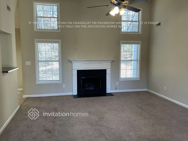 Building Photo - 219 Lakeview Pl