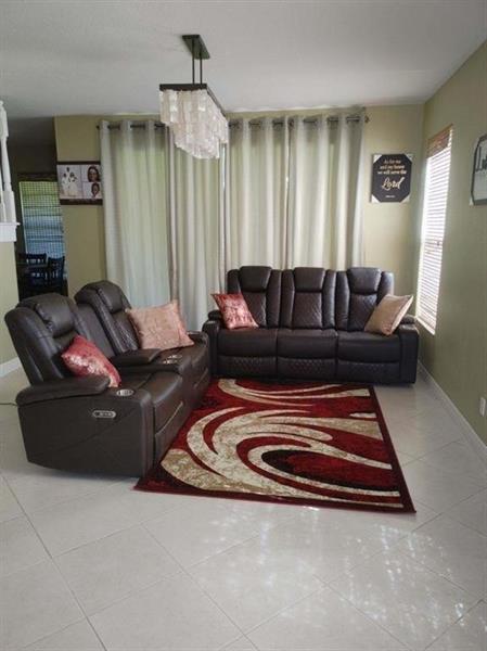 Foto del edificio - 2009 Grey Falcon Cir SW