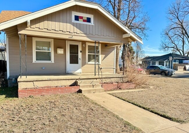 Photo - 2798 S Acoma St House