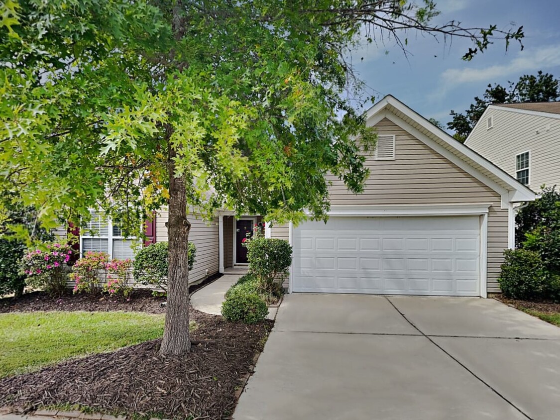 Foto principal - 9416 Grand Oaks St NW