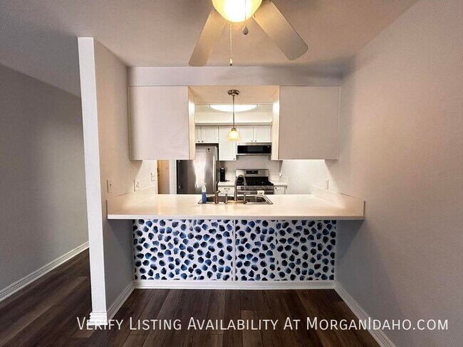 Foto del edificio - 6820 W Irving Ln