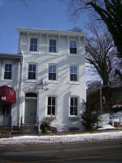 Primary Photo - 84 Bethlehem Pike