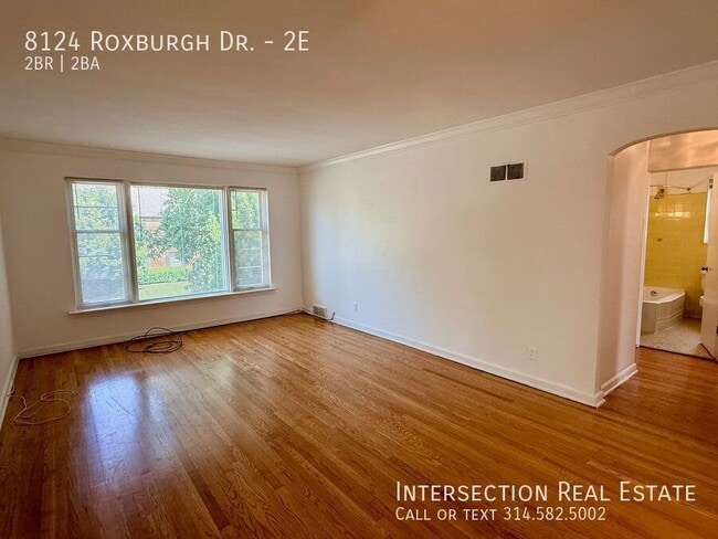 Building Photo - 8124 Roxburgh Dr