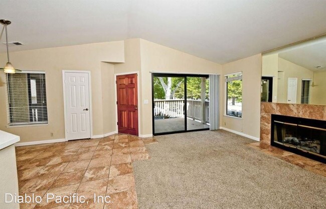 Building Photo - 2 br, 2 bath House - 3885 Crow Canyon Road