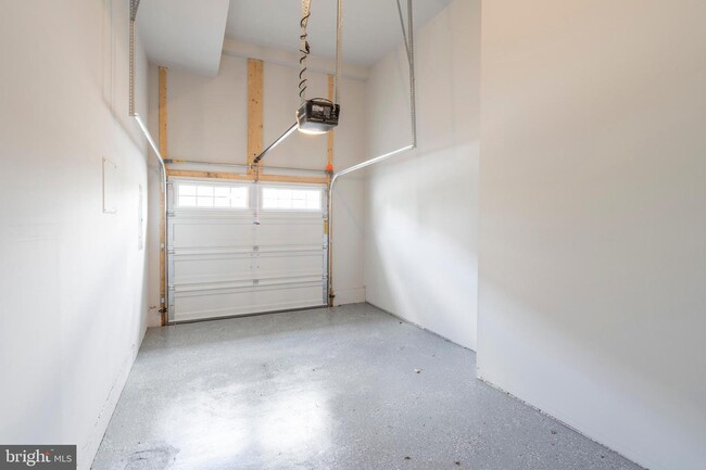 Building Photo - 249 Charles Ellis Ln